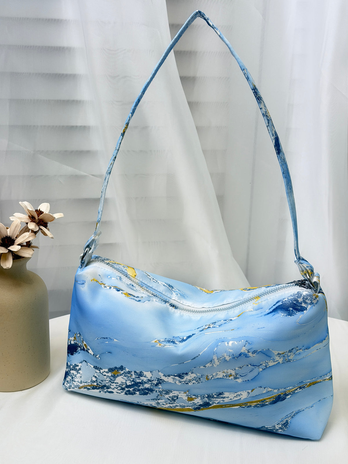 Floating Lacquer Soft Box