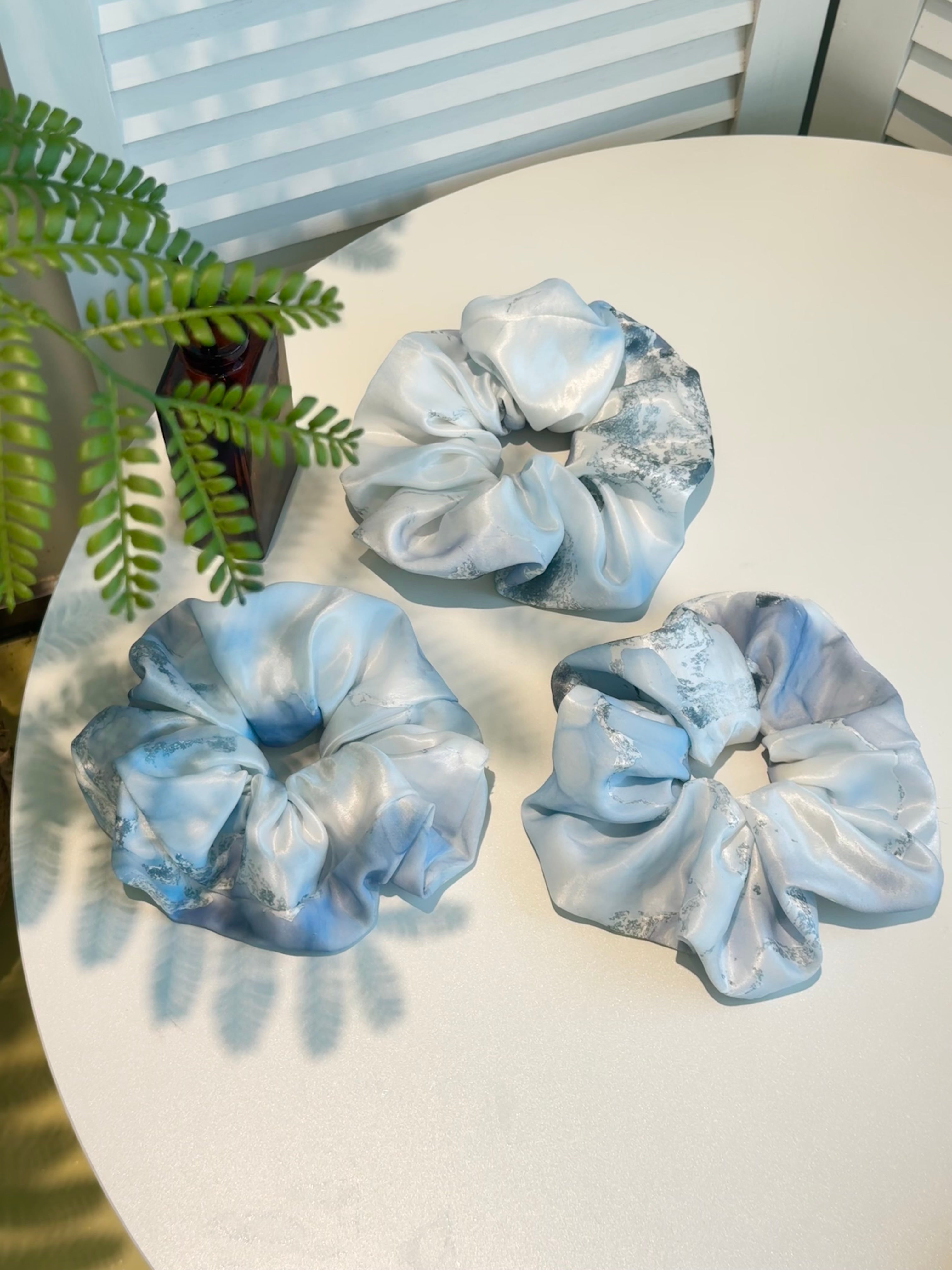 Yunshu Floating Lacquer Oversized Scrunchie