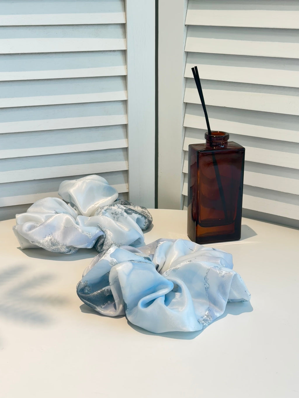 Yunshu Floating Lacquer Oversized Scrunchie