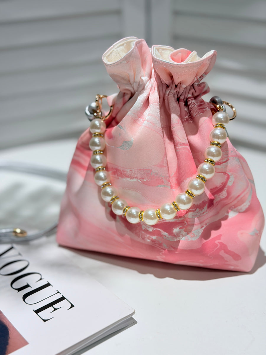 Floating Lacquer Lucky Pouch