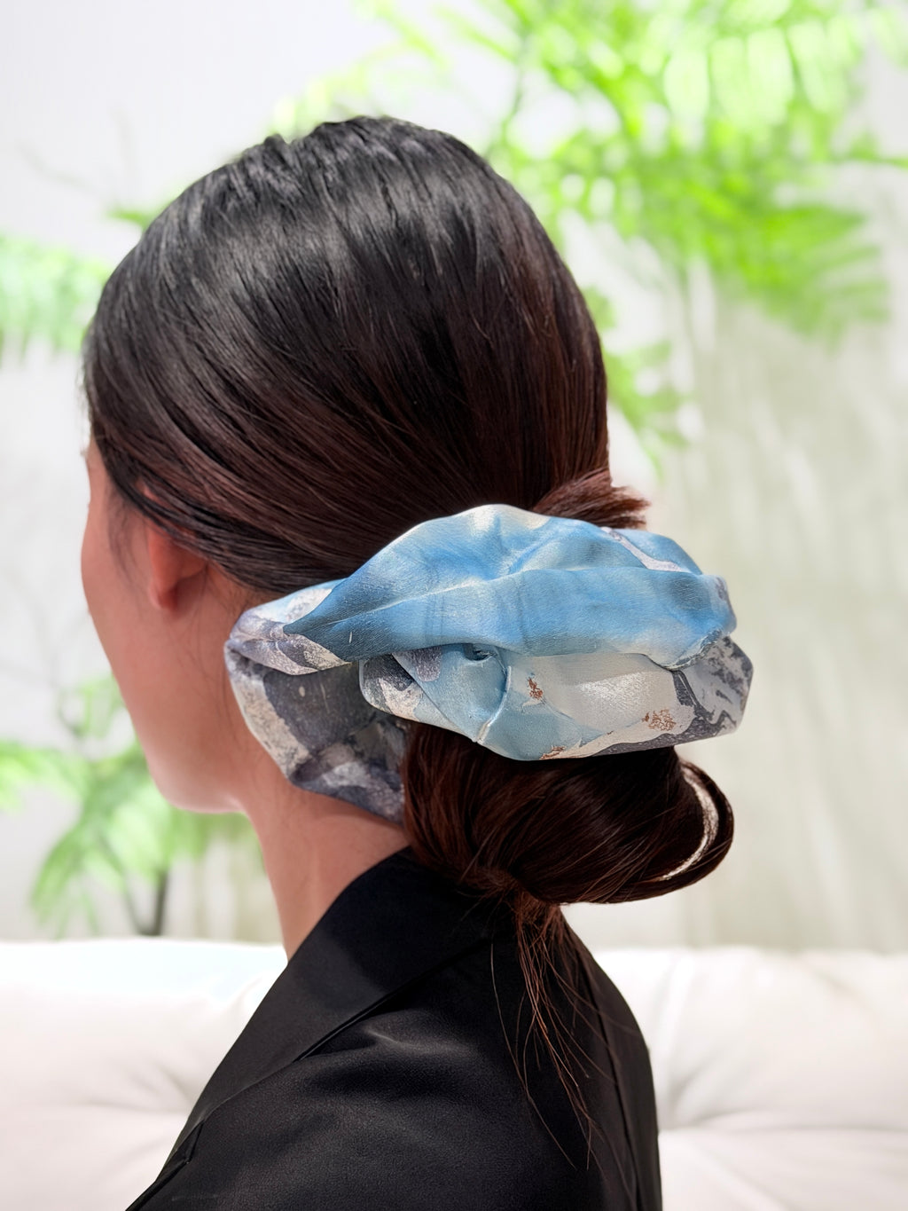 Floating Lacquer Oversized Scrunchie