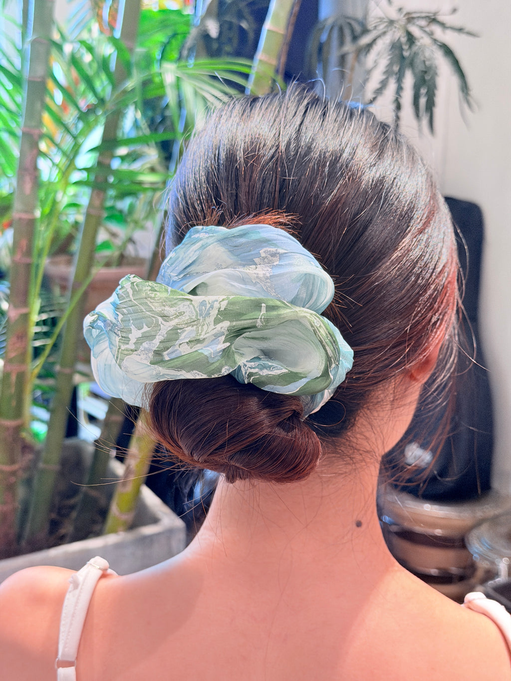 Shell Lacquer Scrunchie
